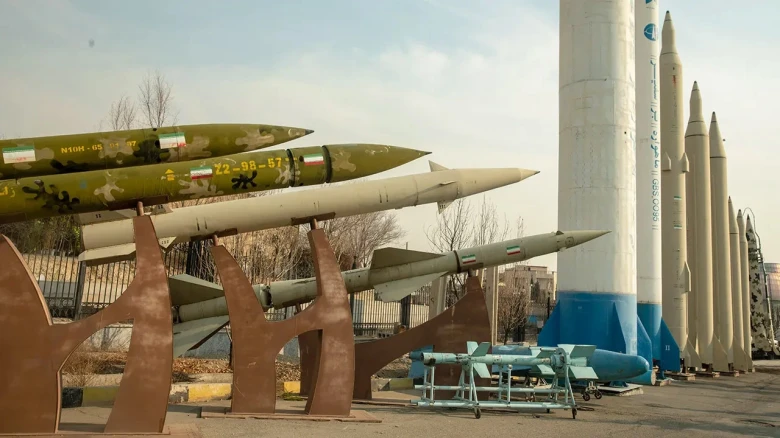 সর্বোচ্চ নেতার মৃত্যুর পর ইরানের পাল্টা হুঁশিয়ারি: ইতিহাসের ভয়াবহতম আক্রমণের পথে তেহরান