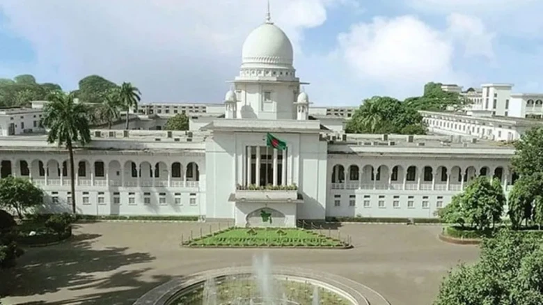 সুপ্রিম কোর্টের পৃথক সচিবালয় প্রতিষ্ঠার রায় স্থগিত