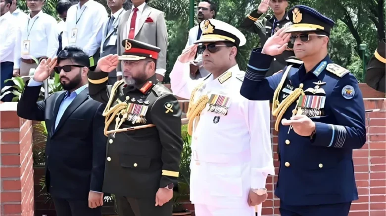 বীর মুক্তিযোদ্ধাদের স্যালুট নিয়ে সমালোচনার জবাব দিলেন প্রতিমন্ত্রী ইশরাক হোসেন