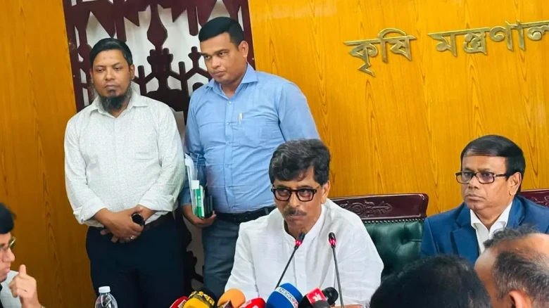 সারের কোনো সংকট নেই, পরিকল্পিত ষড়যন্ত্র হচ্ছে: কৃষিমন্ত্রী
