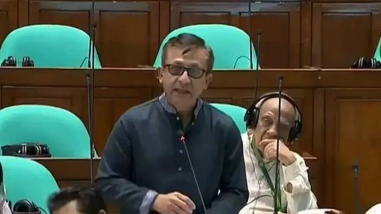 তিন বছরে চার শতাধিক গার্মেন্টস কারখানা বন্ধ হয়েছে: সংসদে বাণিজ্যমন্ত্রী