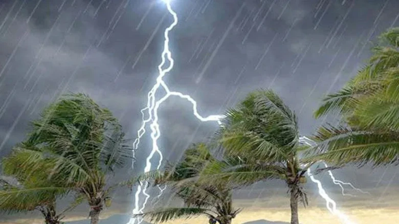 ঢাকার আকাশ মেঘলা, বৃষ্টি হবে?
