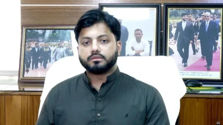 আগ্নেয়াস্ত্র প্রদর্শনের ব্যাখ্যা দিলেন প্রতিমন্ত্রী ইশরাক হোসেন